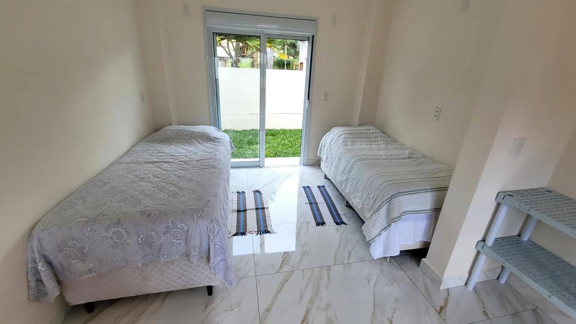 Privat bolig Casa Amarela - A 100 Metros Da Praia Florianópolis